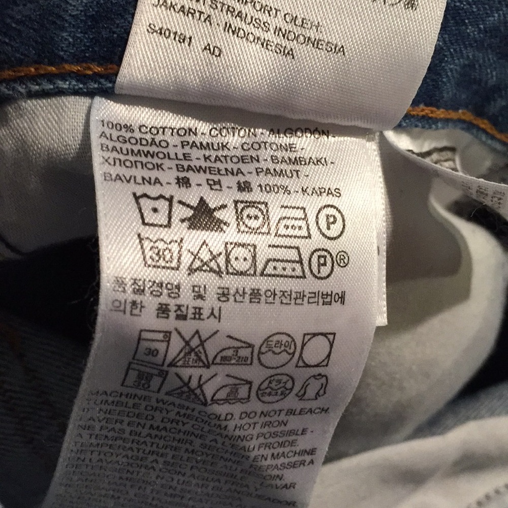 NWT Levi’s 517 Bootcut Cropped Jeans high rise - Picture 7 of 8